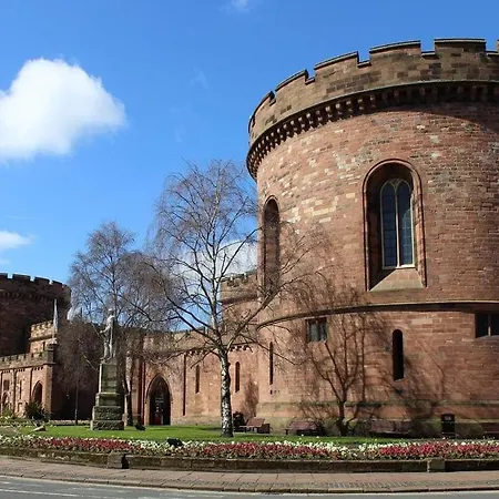 Near Hospital 2 Bedroom - Sleeps 4 - Self Check In - Fully Furnished Casa de Férias Carlisle (Cumbria)