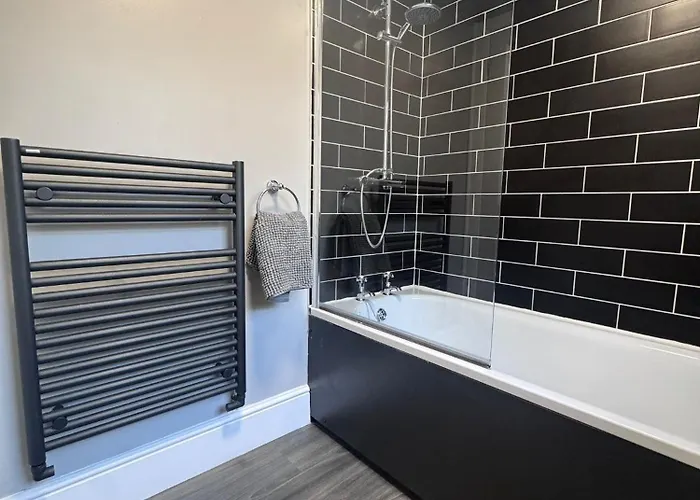Semesterbostad Near Hospital 2 Bedroom - Sleeps 4 - Self Check In - Fully Furnished Carlisle (Cumbria)