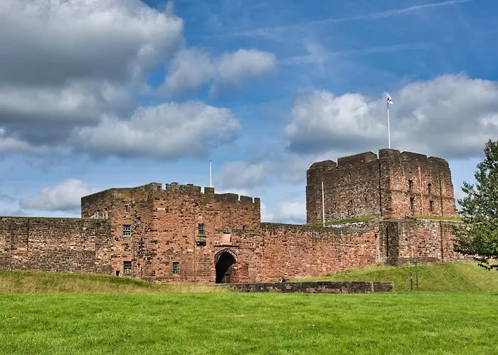 Near Hospital 2 Bedroom - Sleeps 4 - Self Check In - Fully Furnished *