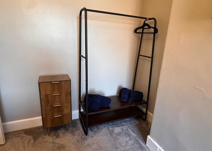 Near Hospital 2 Bedroom - Sleeps 4 - Self Check In - Fully Furnished Carlisle (Cumbria)